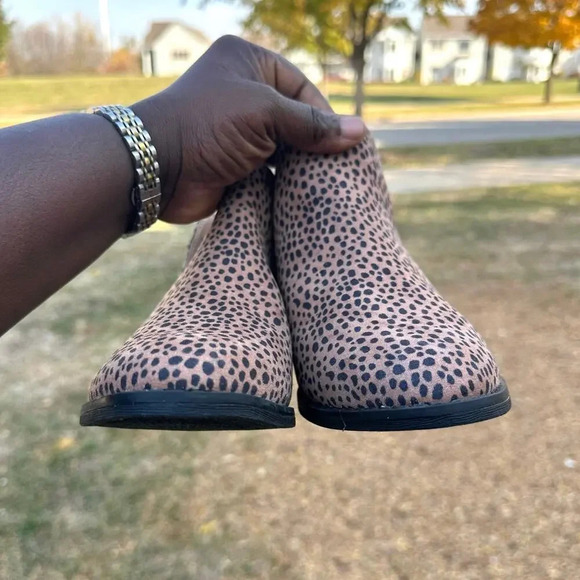 Universal Thread Women's Nora Leopard Pointed Toes Cut Out Ankle Booties Size 10 - Picture 7 of 12